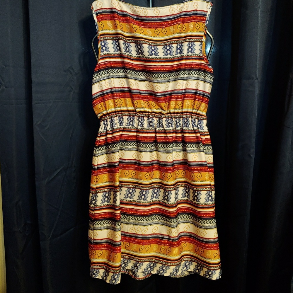 Patterned dress - Picture 3 of 3